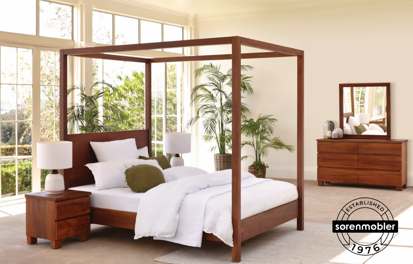 Sorenmobler Is New Zealands Leading Manufacturer Of Solid Rimu Riverwood 4 Poster Bed